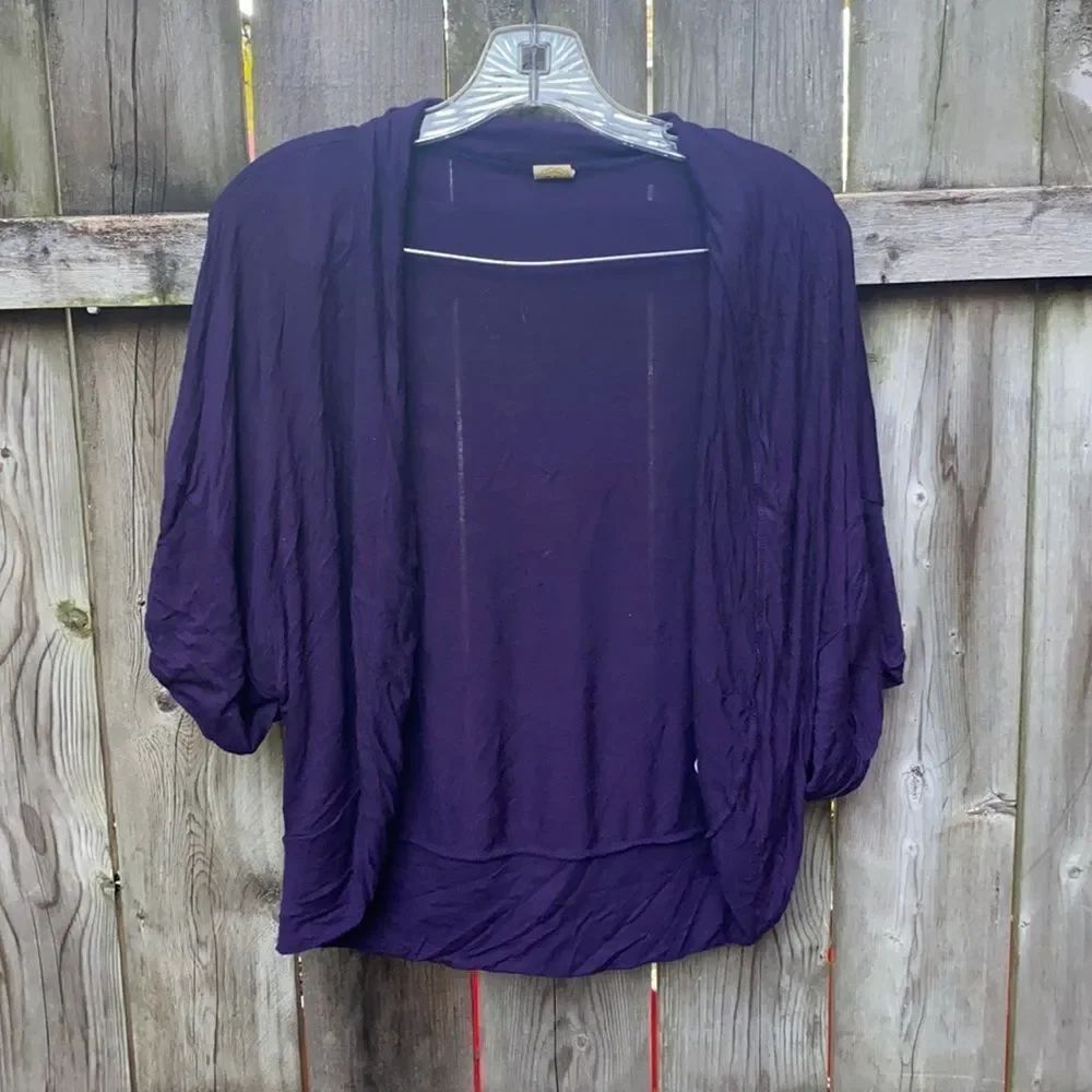 Ginger G. Purple Shrug Top sz. S